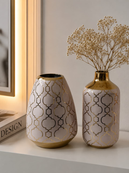 Vaso de Porcelana Cromado Rosa com Detalhes Dourados