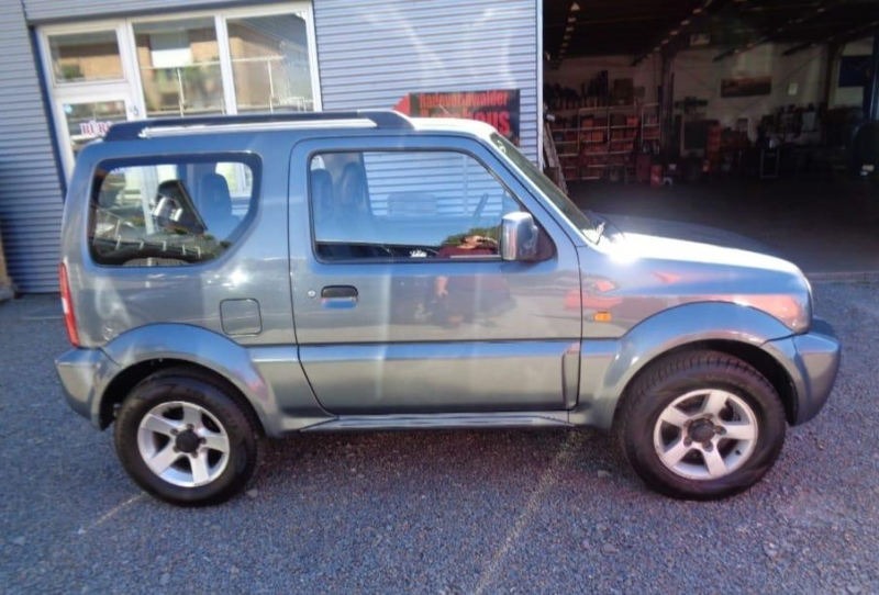 Suzuki Jimny 2010